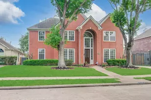 12427 Shadycrest Dr, Houston, TX 77082 - Photo 2