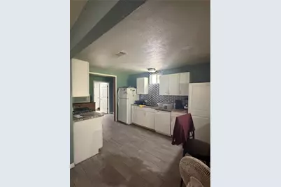 5210 Bristol Drive, Beaumont, TX 77707 - Photo 2