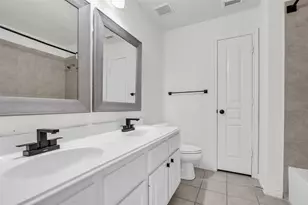 79 W Shale Creek Cir, The Woodlands, TX 77382 - Photo 36