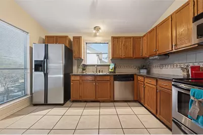 805 Lake View Drive, Montgomery, TX 77356 - Photo 12