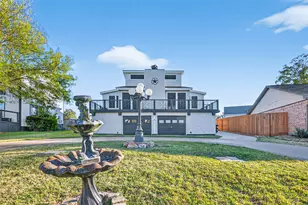 805 Lake View Dr, Montgomery, TX 77356 - Photo 2