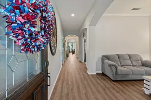 2504 N Yorkchase Ln, Conroe, TX 77304 - Photo 8