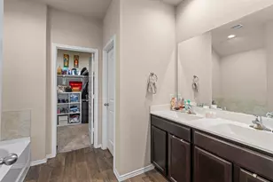 18315 Klamath Falls Ln, New Caney, TX 77357 - Photo 14