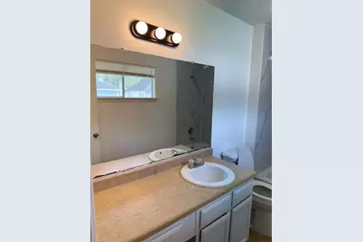 812 Jefferson Avenue #D, Cleveland, TX 77327 - Photo 14