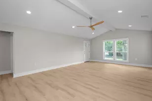 601 N 4th St, Crockett, TX 75835 - Photo 4