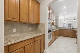 721 Rufina St, League City, TX 77573 - Photo 12