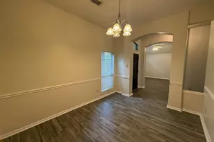 207 Cedar Lake Dr, League City, TX 77573 - Photo 4