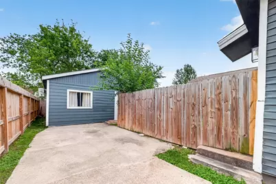 6715 Victoria Street #B, Houston, TX 77020 - Photo 4