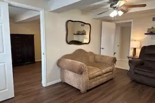 913A Atchison Street N, Sealy, TX 77474 - Photo 4