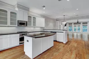 1013 Crocker St, Houston, TX 77019 - Photo 6
