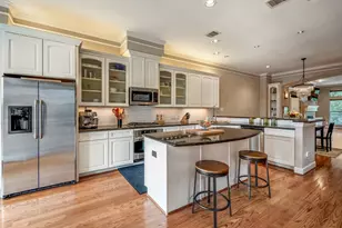 1013 Crocker St, Houston, TX 77019 - Photo 6