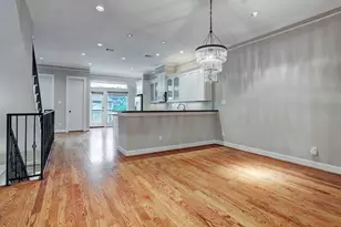 1013 Crocker St, Houston, TX 77019 - Photo 10