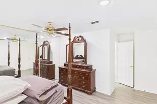 7611 Hopewell Ln, Houston, TX 77071 - Photo 24