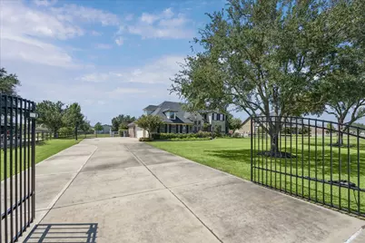 1751 Wild Mustang Canyon Lane, Katy, TX 77493 - Photo 2