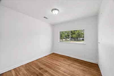 1006 Valerie Avenue, Pasadena, TX 77502 - Photo 6