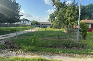 763 Junell St, Houston, TX 77088 - Photo 1