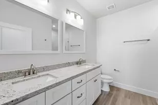 4211 Pointe W Dr, Galveston, TX 77554 - Photo 20