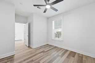 4211 Pointe W Dr, Galveston, TX 77554 - Photo 24