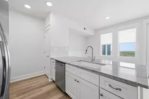 4211 Pointe W Dr, Galveston, TX 77554 - Photo 14