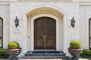 5043 Tangle Ln, Houston, TX 77056 - Photo 2