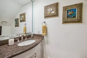 5043 Tangle Ln, Houston, TX 77056 - Photo 18