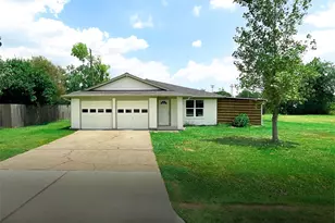 522 Irene Dr, Highlands, TX 77562 - Photo 1