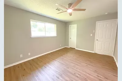 522 Irene Drive, Highlands, TX 77562 - Photo 16