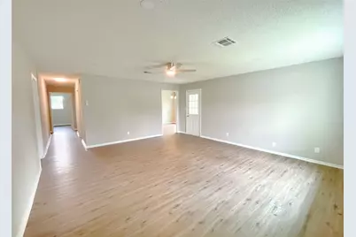 522 Irene Drive, Highlands, TX 77562 - Photo 6