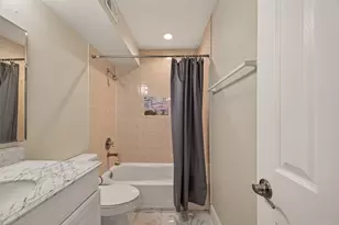 18515 Egret Bay Blvd, Houston, TX 77058 - Photo 10