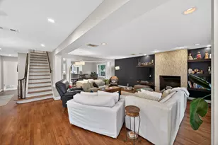 70 Colony Park Cir, Galveston, TX 77551 - Photo 8