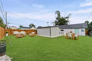 2202 Des Jardines St, Houston, TX 77023 - Photo 8