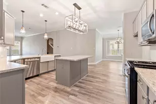 13402 Indigo Sands Dr, Pearland, TX 77584 - Photo 8
