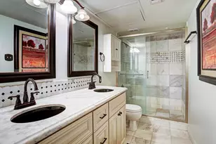 351 N Post Oak Ln, Houston, TX 77024 - Photo 14