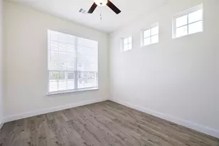 18831 Eastwood Rdg Ct, Crosby, TX 77532 - Photo 8