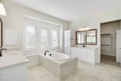 18831 Eastwood Ridge Court, Crosby, TX 77532 - Photo 10