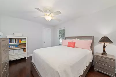 218 E Rainbow Ridge Circle, The Woodlands, TX 77381 - Photo 22