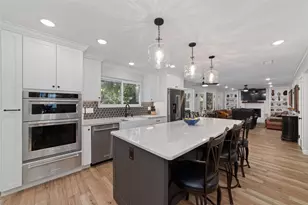 218 E Rainbow Ridge Cir, The Woodlands, TX 77381 - Photo 6