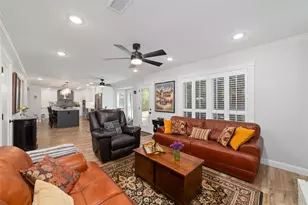 218 E Rainbow Ridge Cir, The Woodlands, TX 77381 - Photo 14