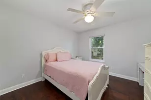 218 E Rainbow Ridge Cir, The Woodlands, TX 77381 - Photo 24