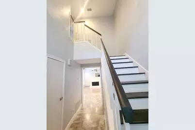 7447 Cambridge #8, Houston, TX 77054 - Photo 4