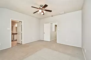 62 E Stedhill Loop, Conroe, TX 77384 - Photo 14