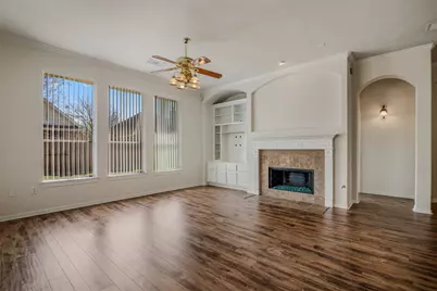 34 Sovereign Way, Conroe, TX 77384 - Photo 8