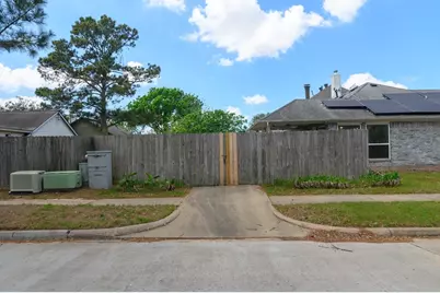 18703 Forest Forge Drive, Cypress, TX 77433 - Photo 20