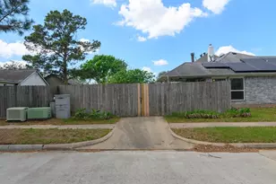 18703 Forest Forge Dr, Cypress, TX 77433 - Photo 20