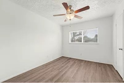 8334 Country View Drive, Houston, TX 77040 - Photo 14