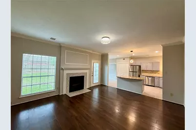 427 Birch Hill Drive, Sugar Land, TX 77479 - Photo 6
