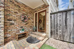 1810 Nicholson St, Houston, TX 77008 - Photo 6