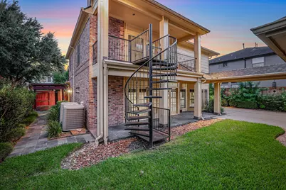 4616 Spruce Street, Bellaire, TX 77401 - Photo 38