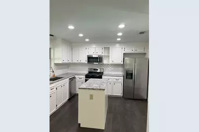 9126 Devoncroft Drive, Houston, TX 77031 - Photo 10