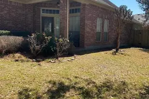 2935 Napoleonic Ct, Houston, TX 77014 - Photo 2